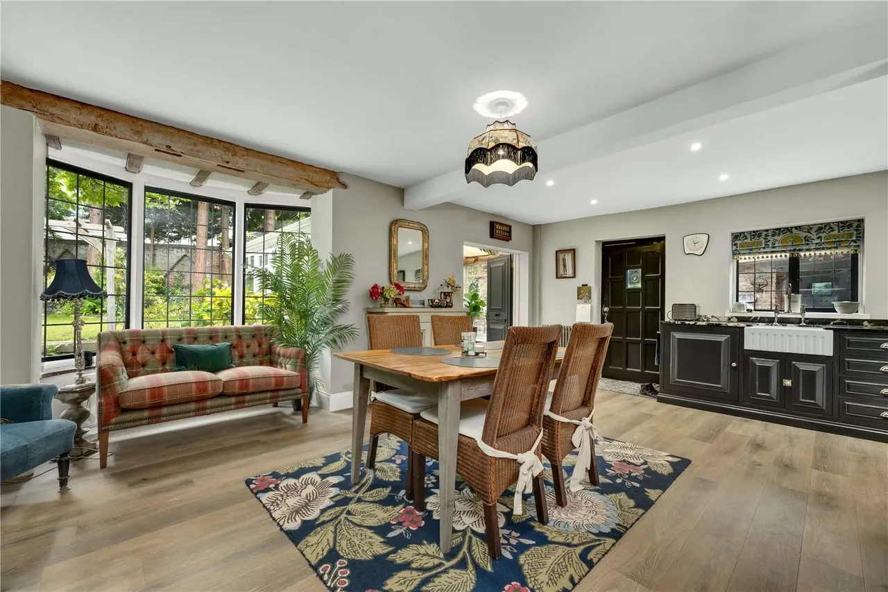 Clive Road, Esher, Surrey, KT10 8PS, photo 8