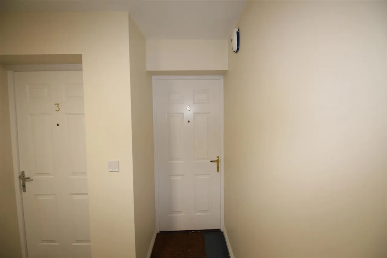 4 Larch Gardens, Manchester, M8 8BJ, photo 9