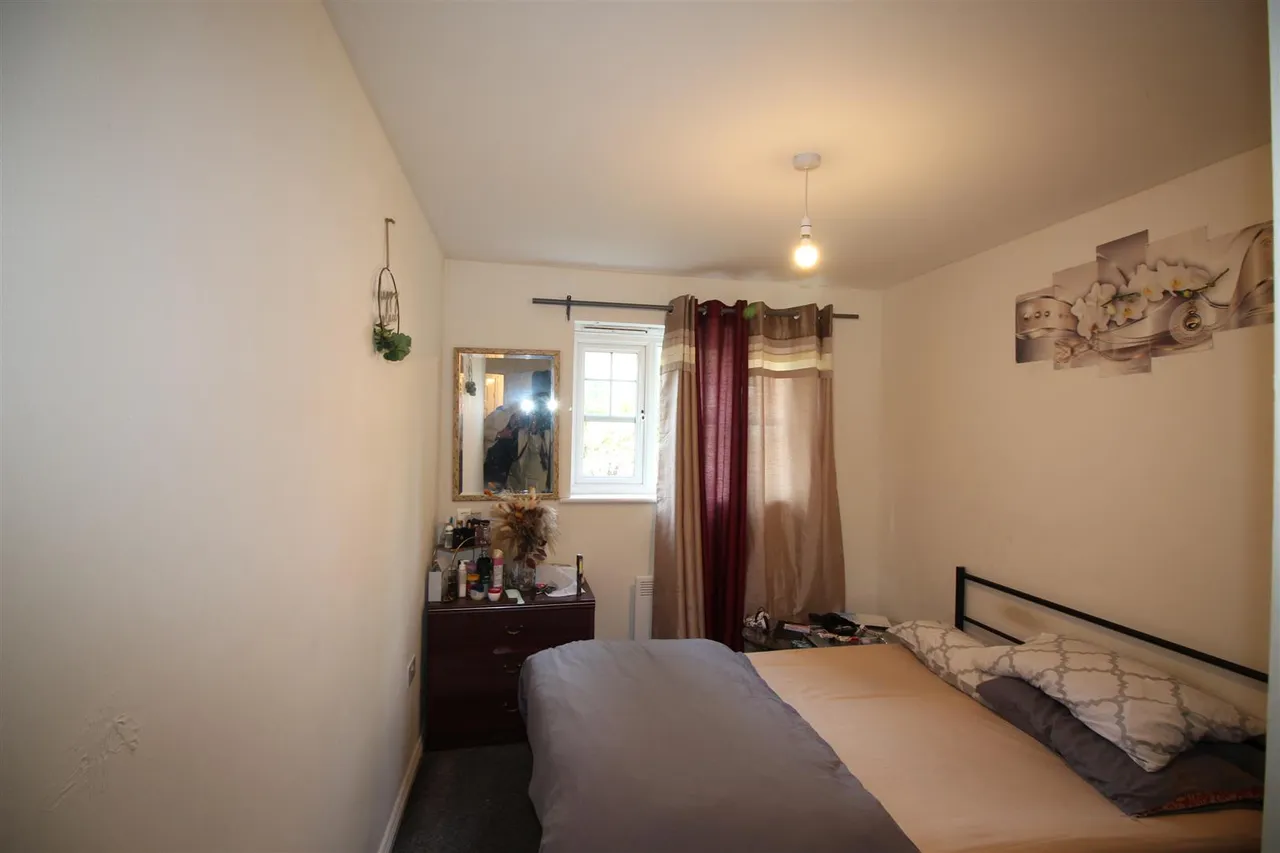 4 Larch Gardens, Manchester, M8 8BJ, photo 5
