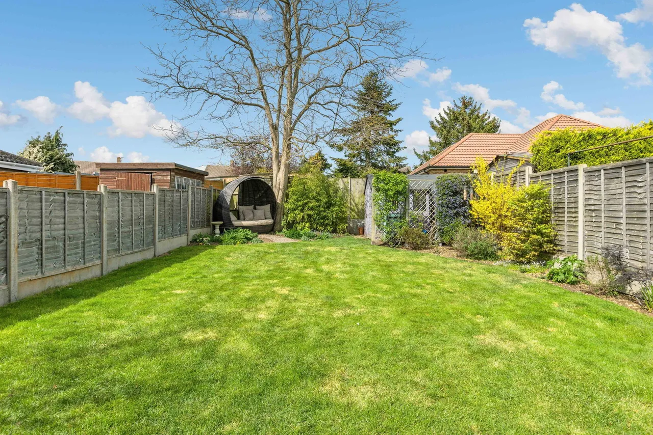 Swanbourne Close, Biggleswade, SG18, photo 22