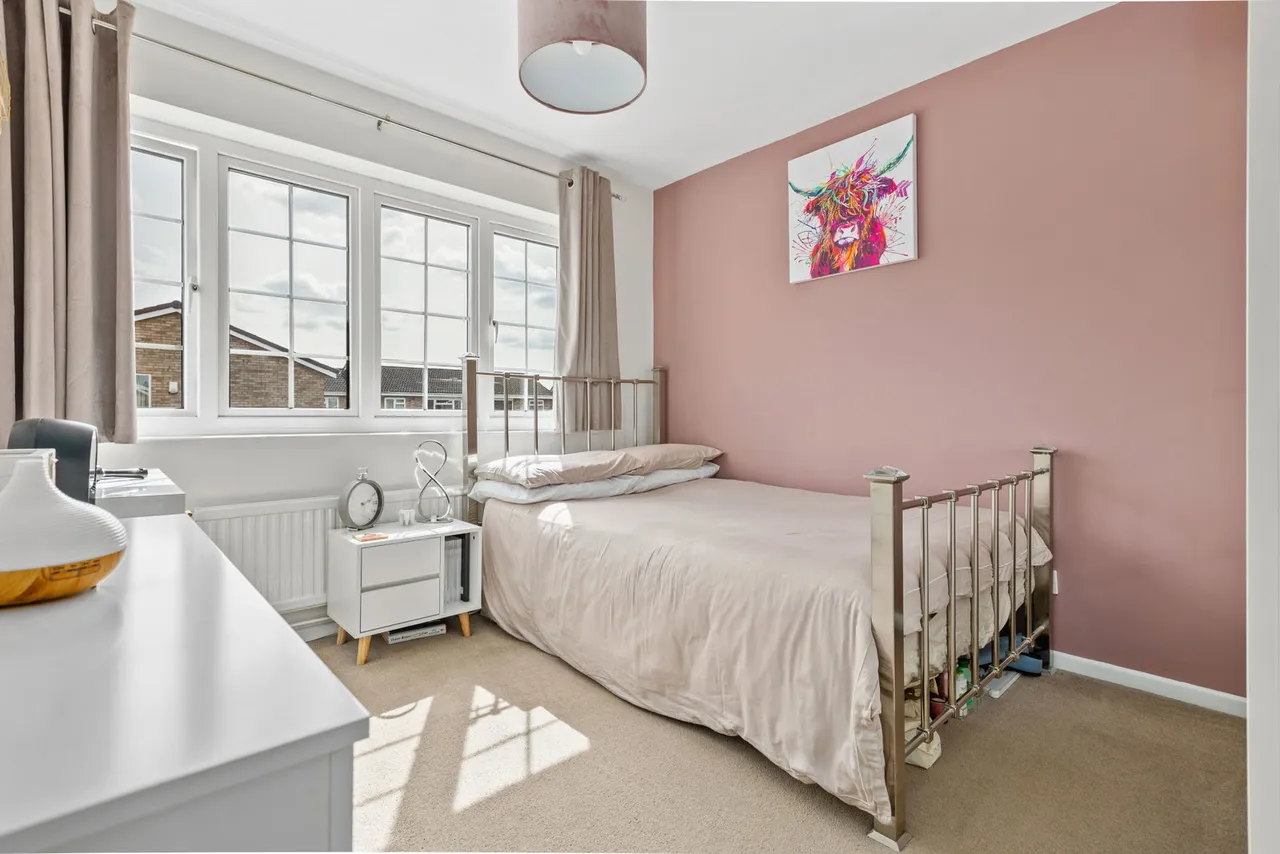 Swanbourne Close, Biggleswade, SG18, photo 17