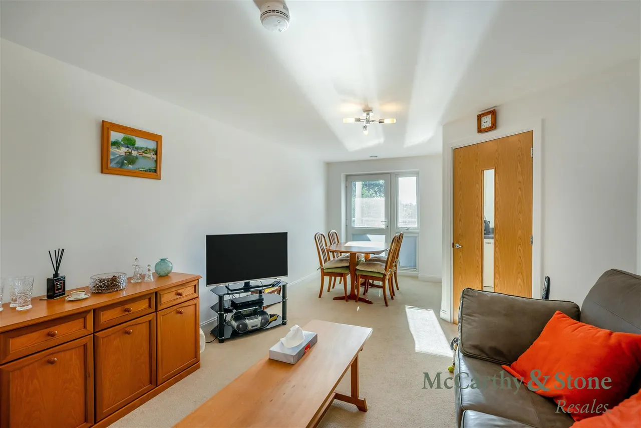 Loughborough Road, Quorn, LE12, photo 2