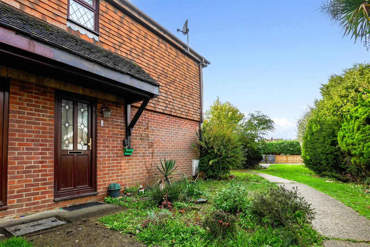 Lyminster Road, Wick, photo 7