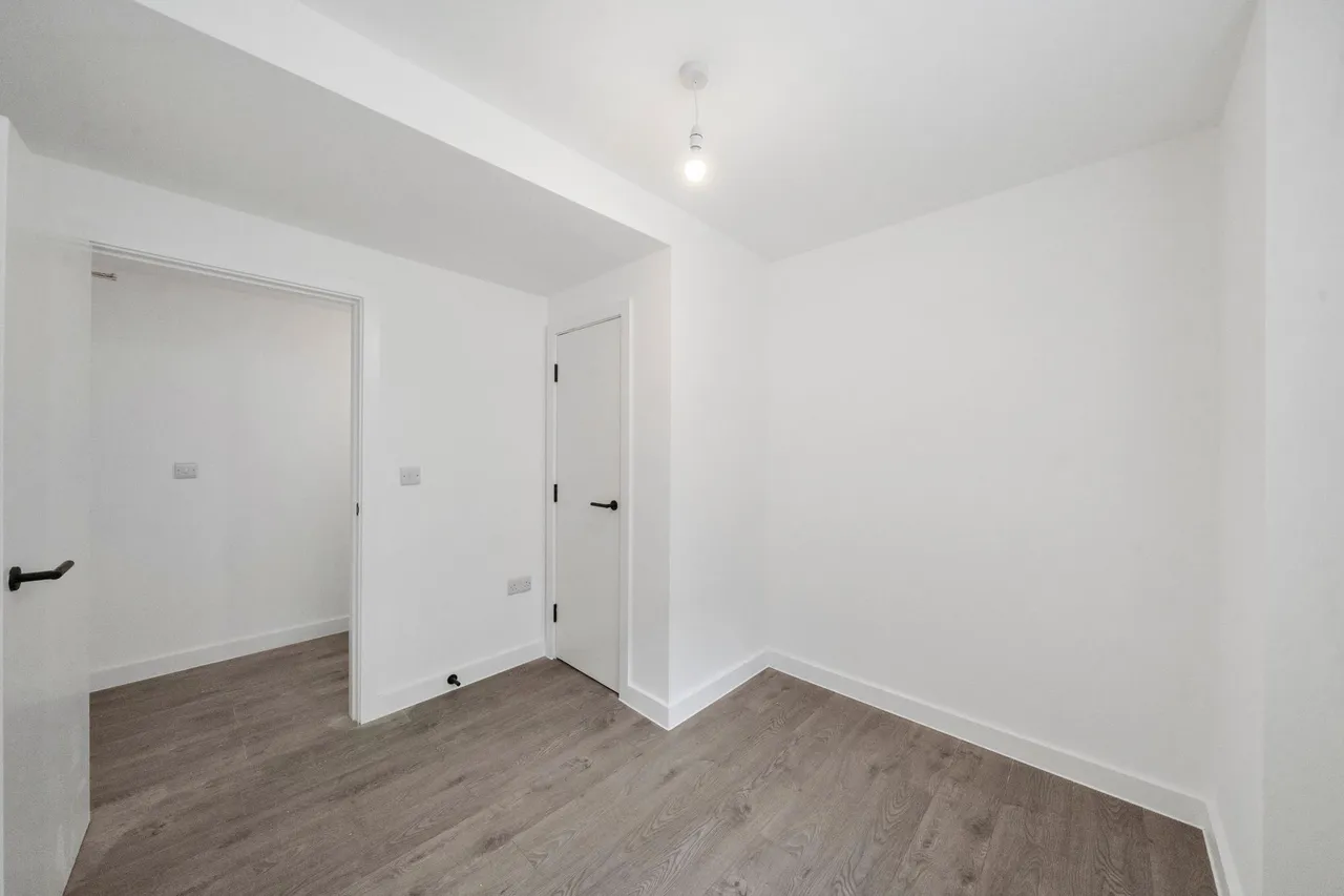 Railway Road, Leigh, WN7, photo 8