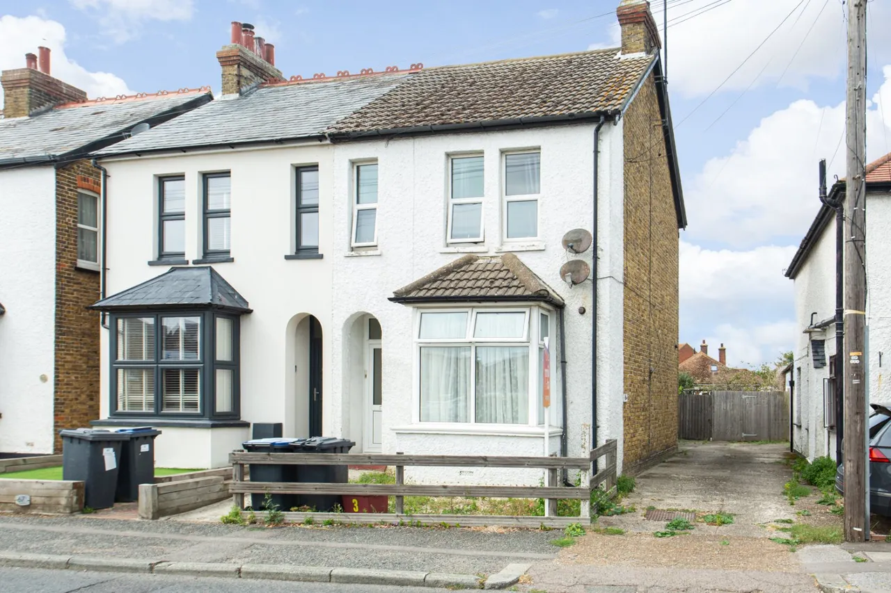 2 bed flat for sale, Reculver Road, Herne Bay, CT6