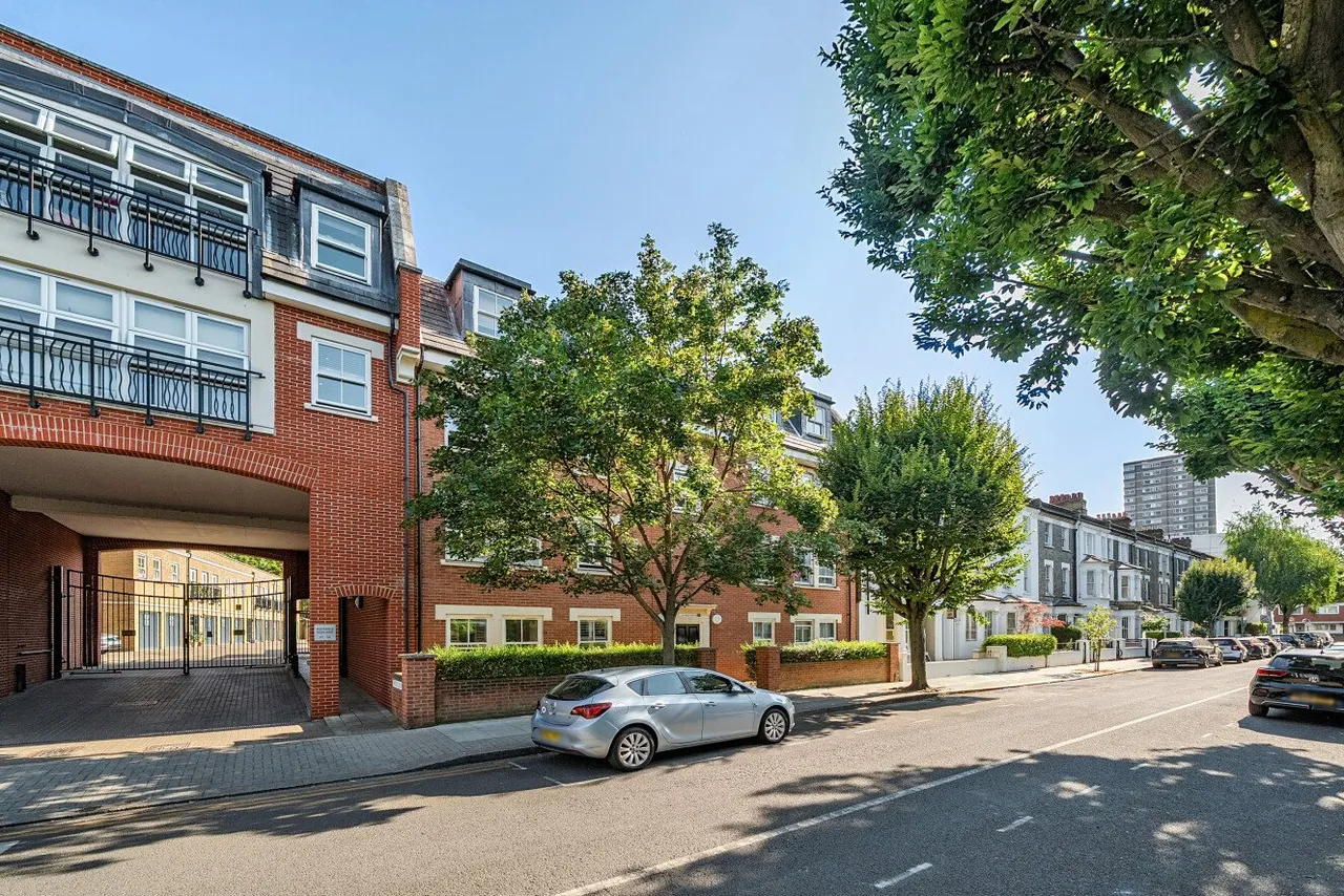 Petworth Street, Battersea, SW11, photo 9