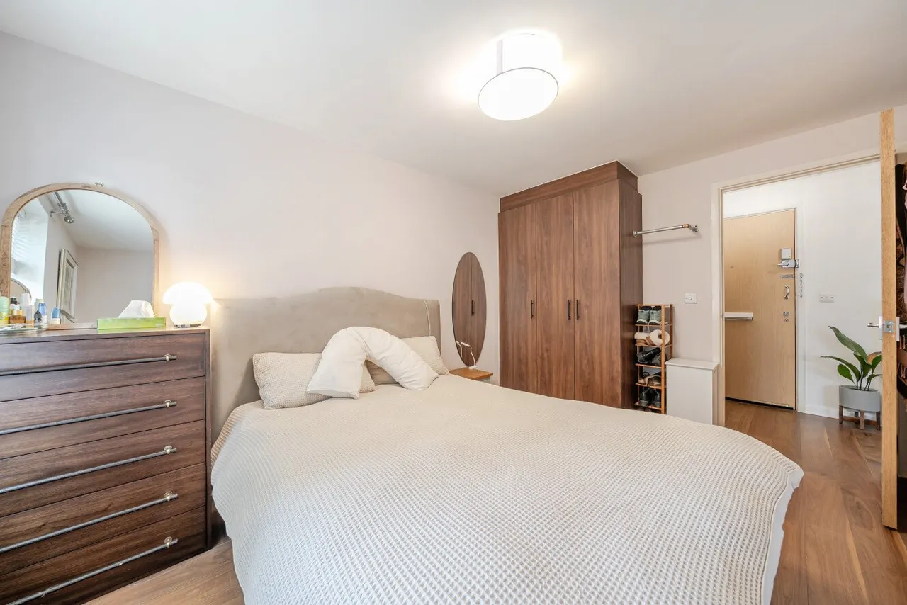 Petworth Street, Battersea, SW11, photo 6
