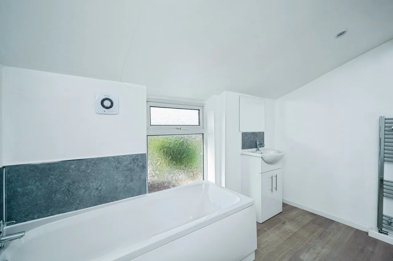 Derby Road, Kirkby-in-Ashfield, NG17, photo 13