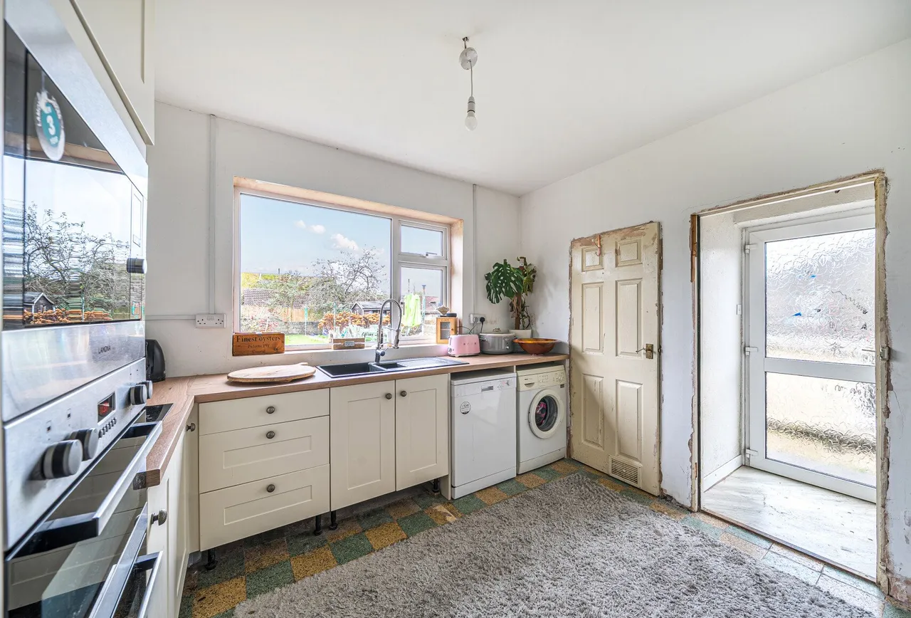 Welton Vale, Somerset, Midsomer Norton, BA3 2BG, photo 4