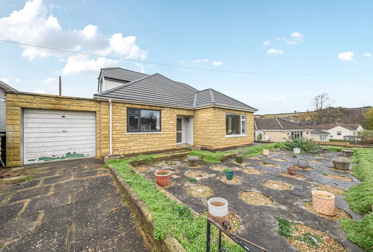 Welton Vale, Somerset, Midsomer Norton, BA3 2BG, photo 11