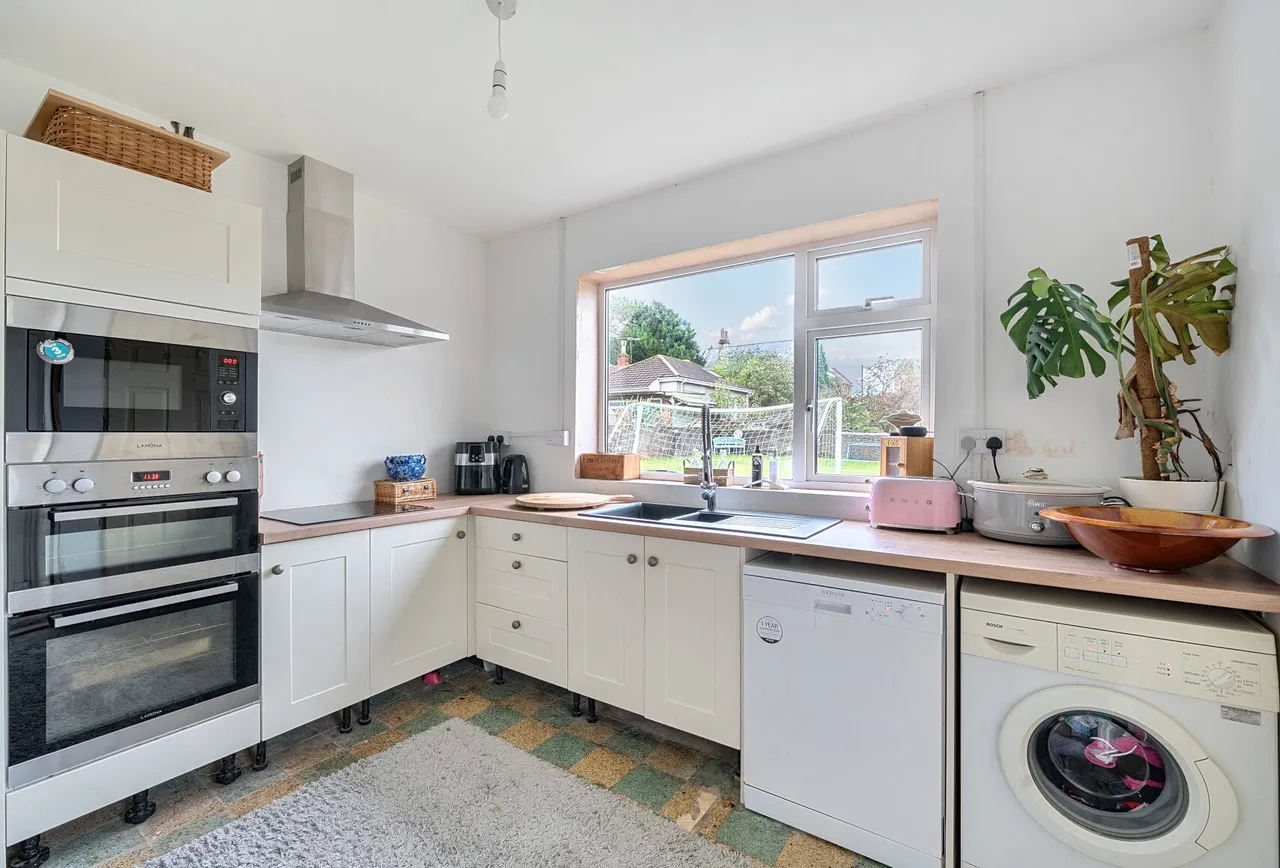 Welton Vale, Somerset, Midsomer Norton, BA3 2BG, photo 9