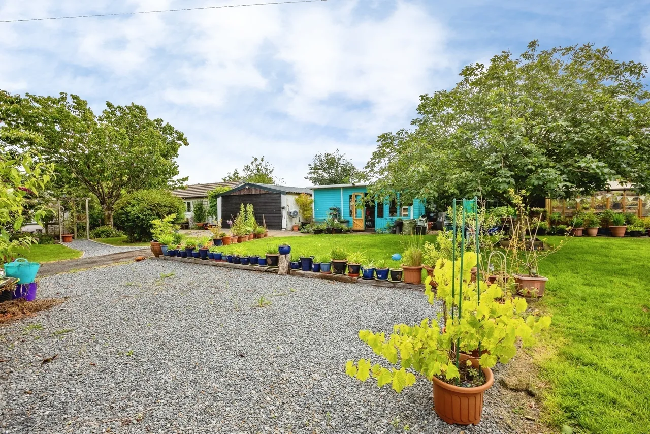 Dihewyd, Lampeter, SA48, photo 27