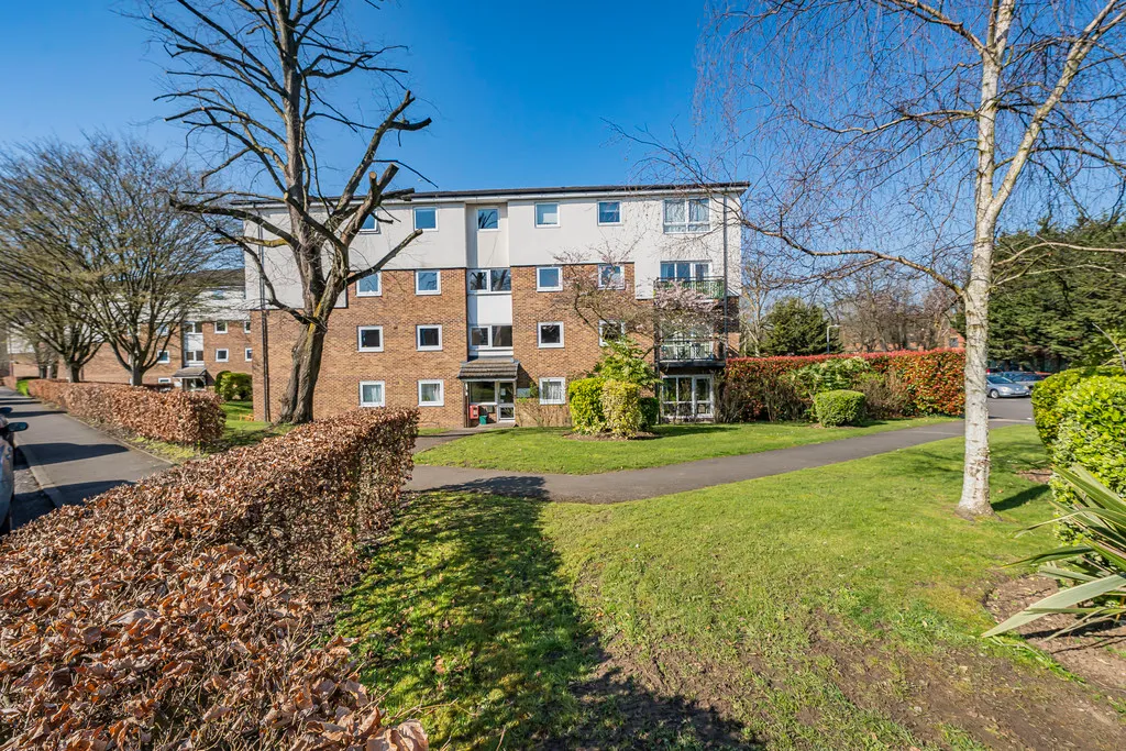 Keith Park Road, Uxbridge, photo 13