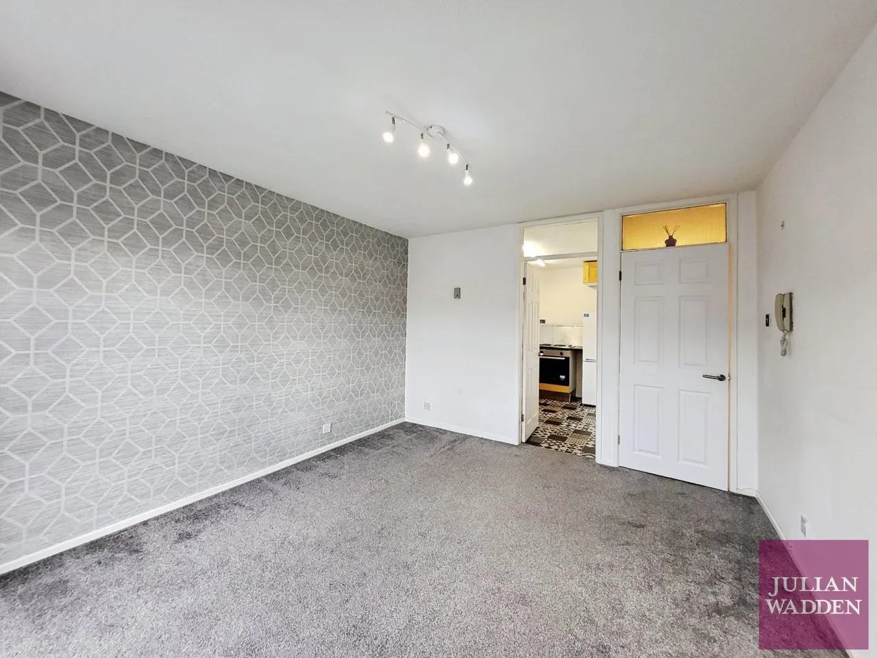 Elmfield Road, Davenport, SK3, photo 4