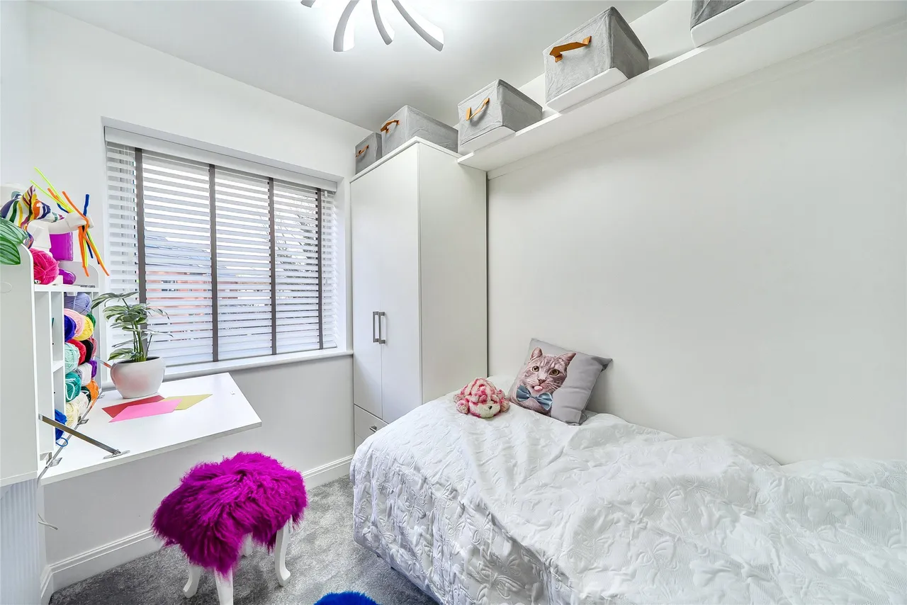 Plot 6, The Kingston, Gloucestershire, Stone Crescent, GL51 8DP, photo 11
