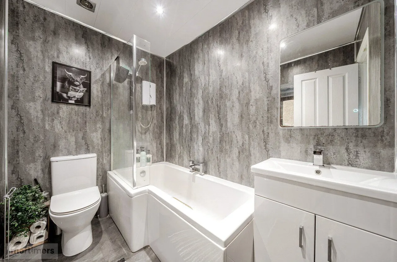 Simmons Way, Clayton Le Moors, BB5, photo 12