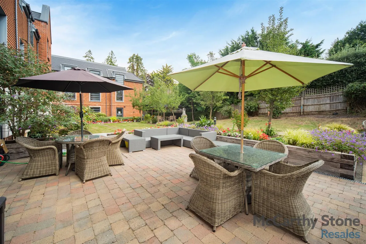 Dukes Ride, Crowthorne, RG45, photo 27