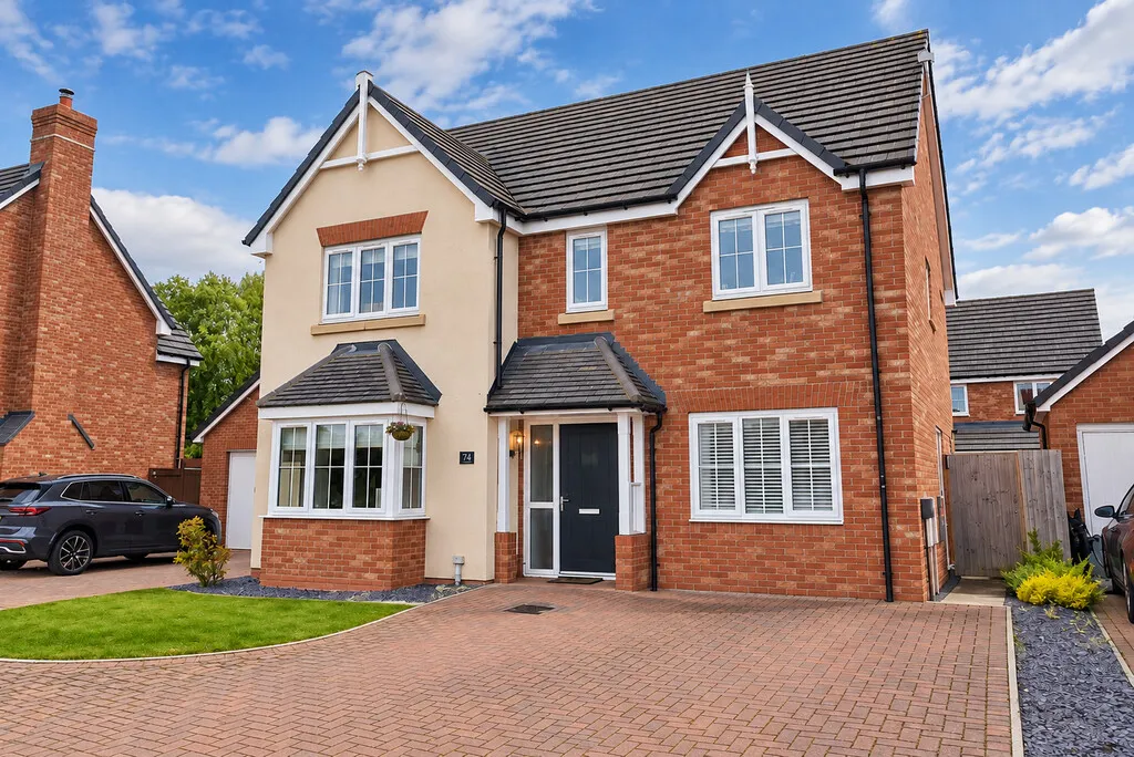 4 bed house for sale, Damson Way, Hinstock