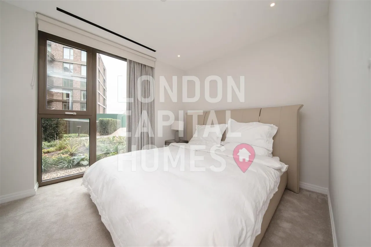 Michael Road, London, photo 12