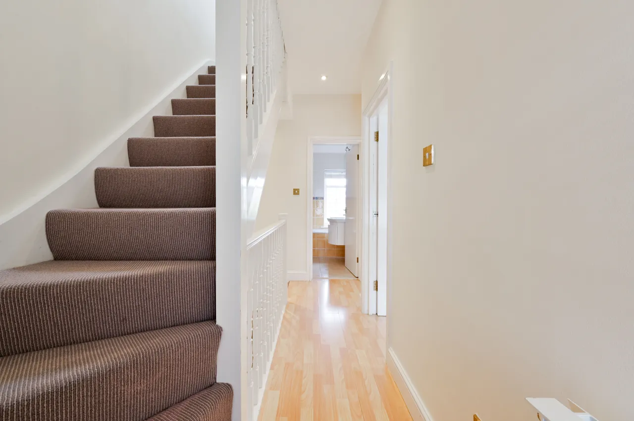 57 Fowlers Walk, London, photo 9