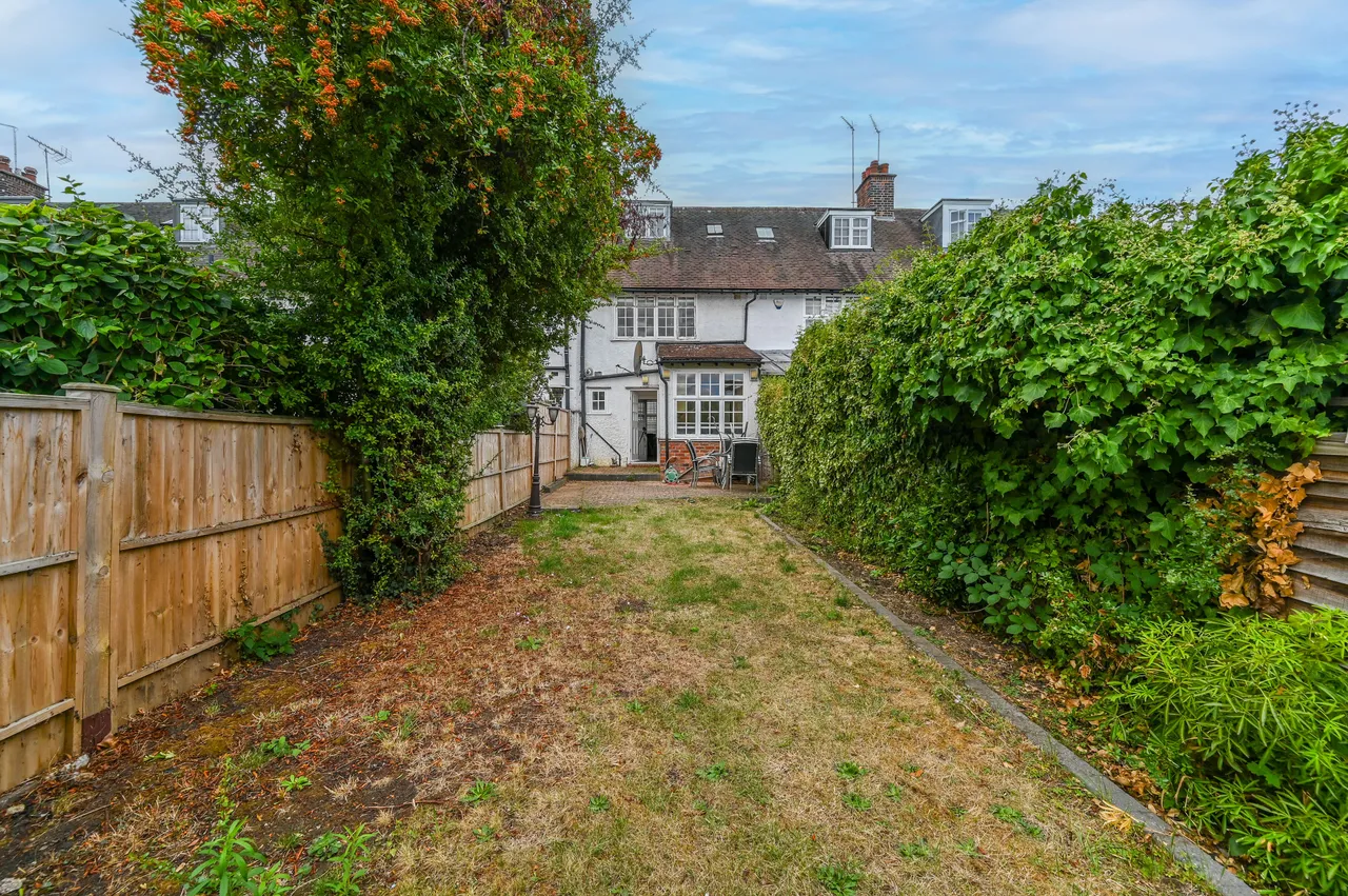 57 Fowlers Walk, London, photo 11