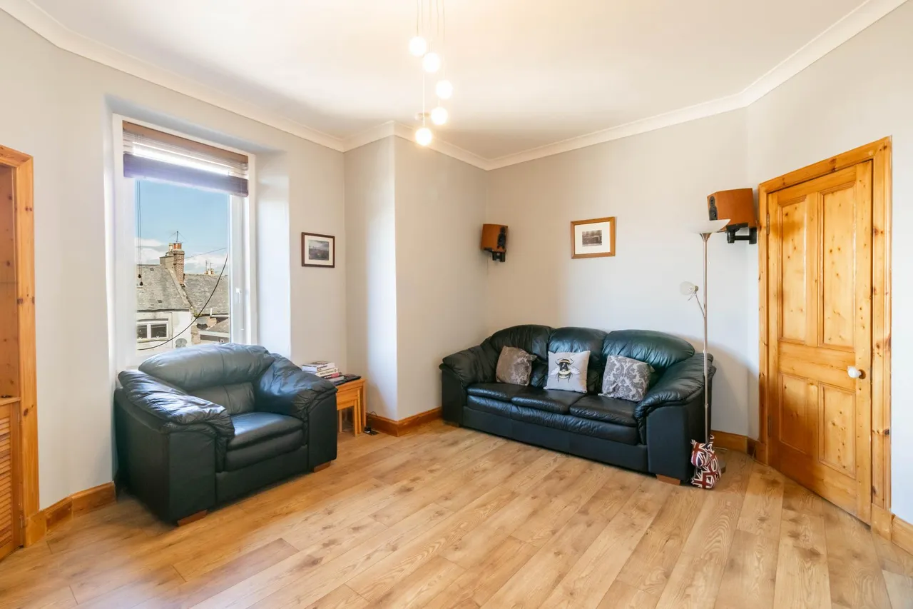 3 bed flat for sale, Castle Street, Montrose, DD10