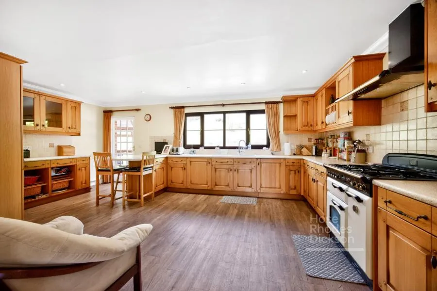 Clatterford Road, Newport, PO30, photo 8