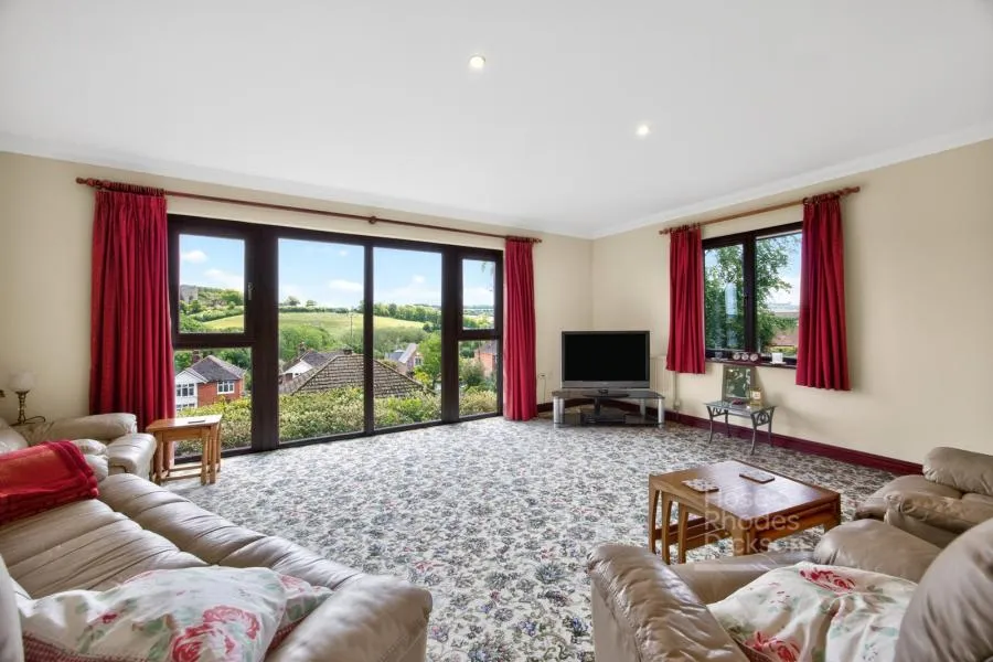 Clatterford Road, Newport, PO30, photo 7