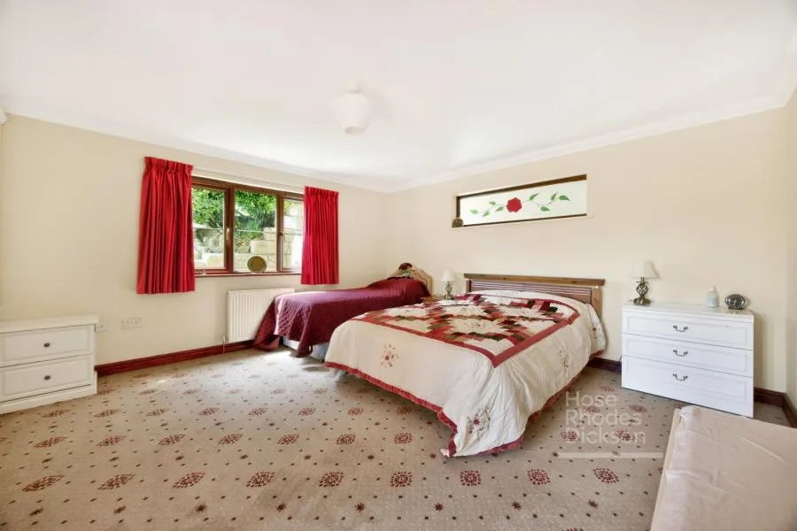 Clatterford Road, Newport, PO30, photo 10