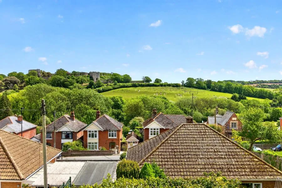 Clatterford Road, Newport, PO30, photo 3