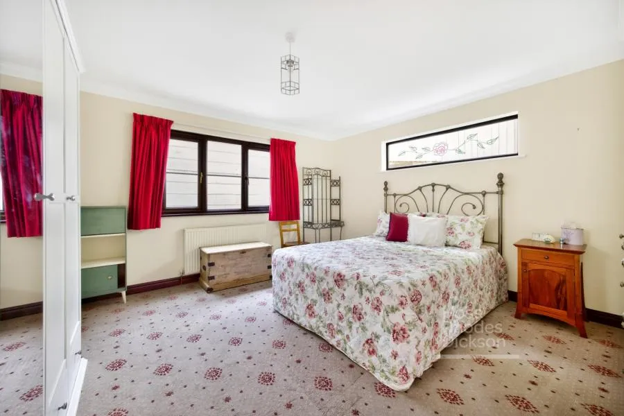 Clatterford Road, Newport, PO30, photo 12