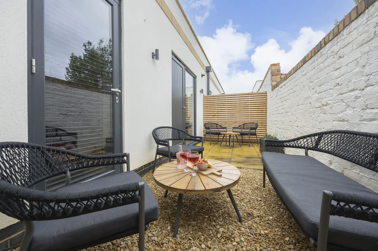 Carlton Street, Cheltenham, GL52, photo 8