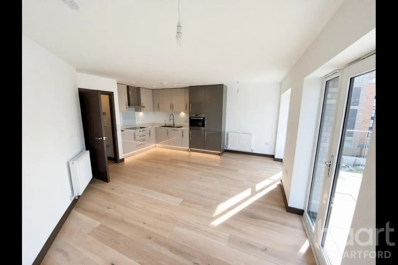 James Smith Court, DA1, photo 4
