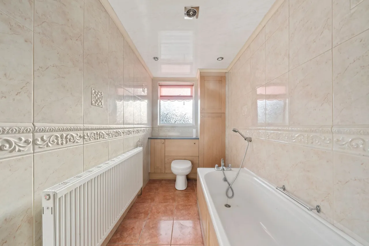 Morden Avenue, Ashton-In-Makerfield, WN4, photo 17
