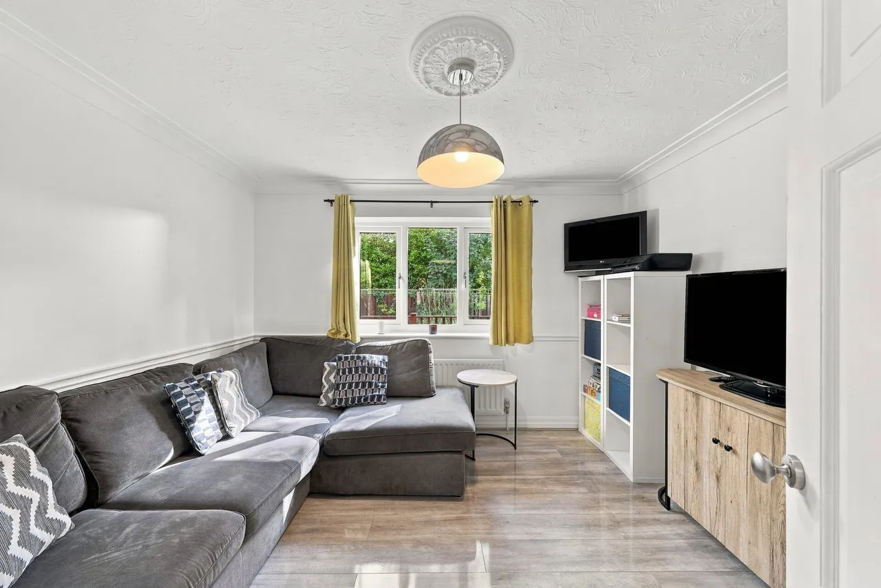Bellpit Close, Ellenbrook, M28, photo 16