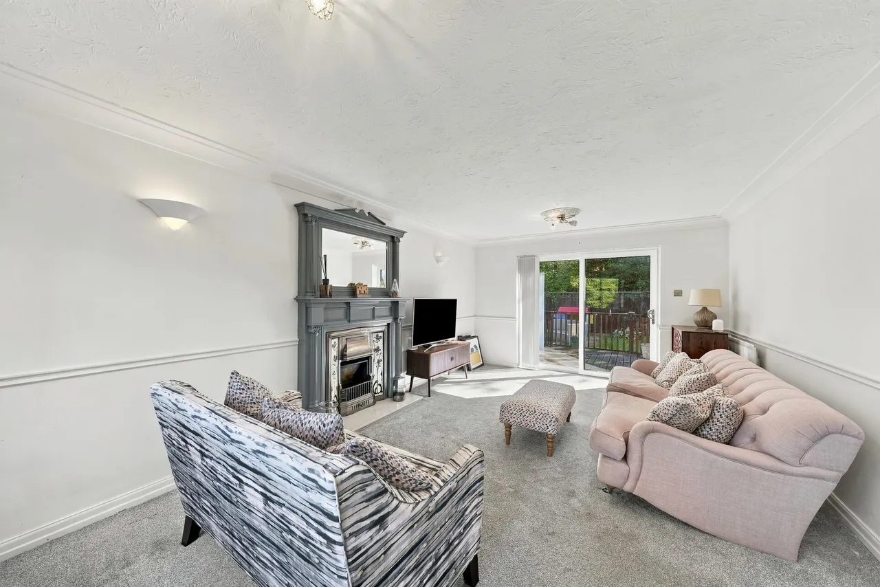 Bellpit Close, Ellenbrook, M28, photo 11