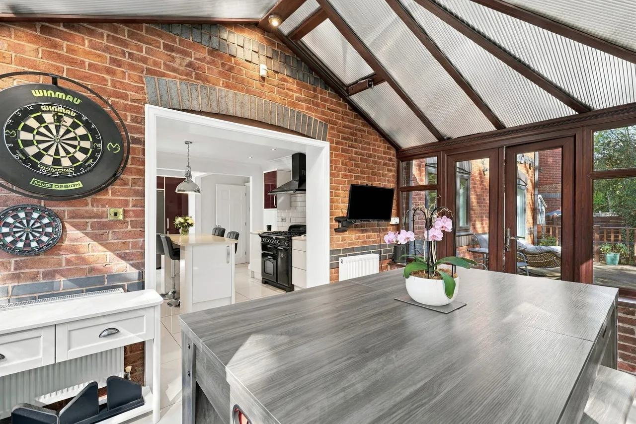 Bellpit Close, Ellenbrook, M28, photo 10