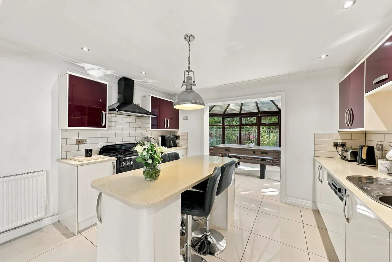 Bellpit Close, Ellenbrook, M28, photo 6