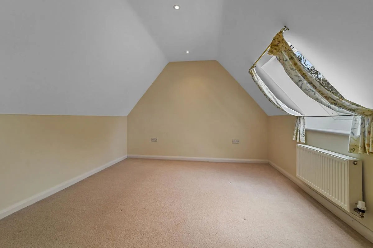 Oak Tree Close, Hollesley, IP12, photo 14