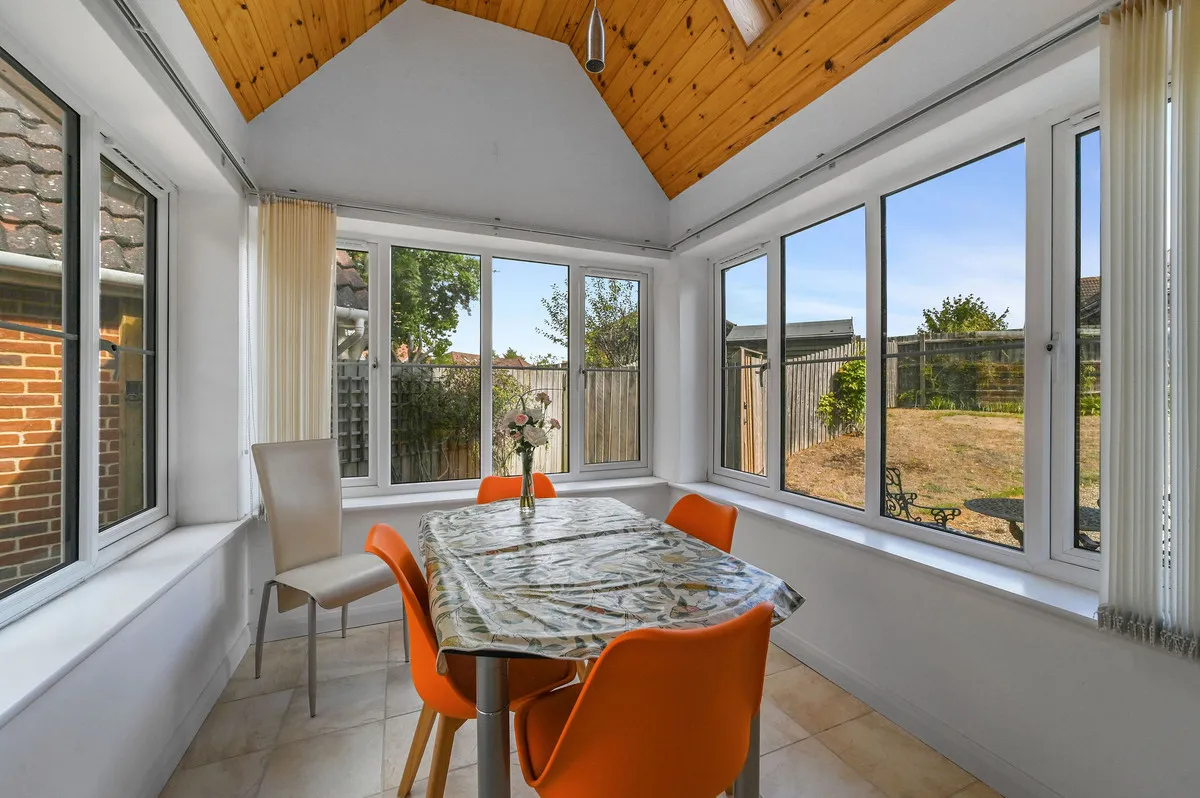 Oak Tree Close, Hollesley, IP12, photo 6