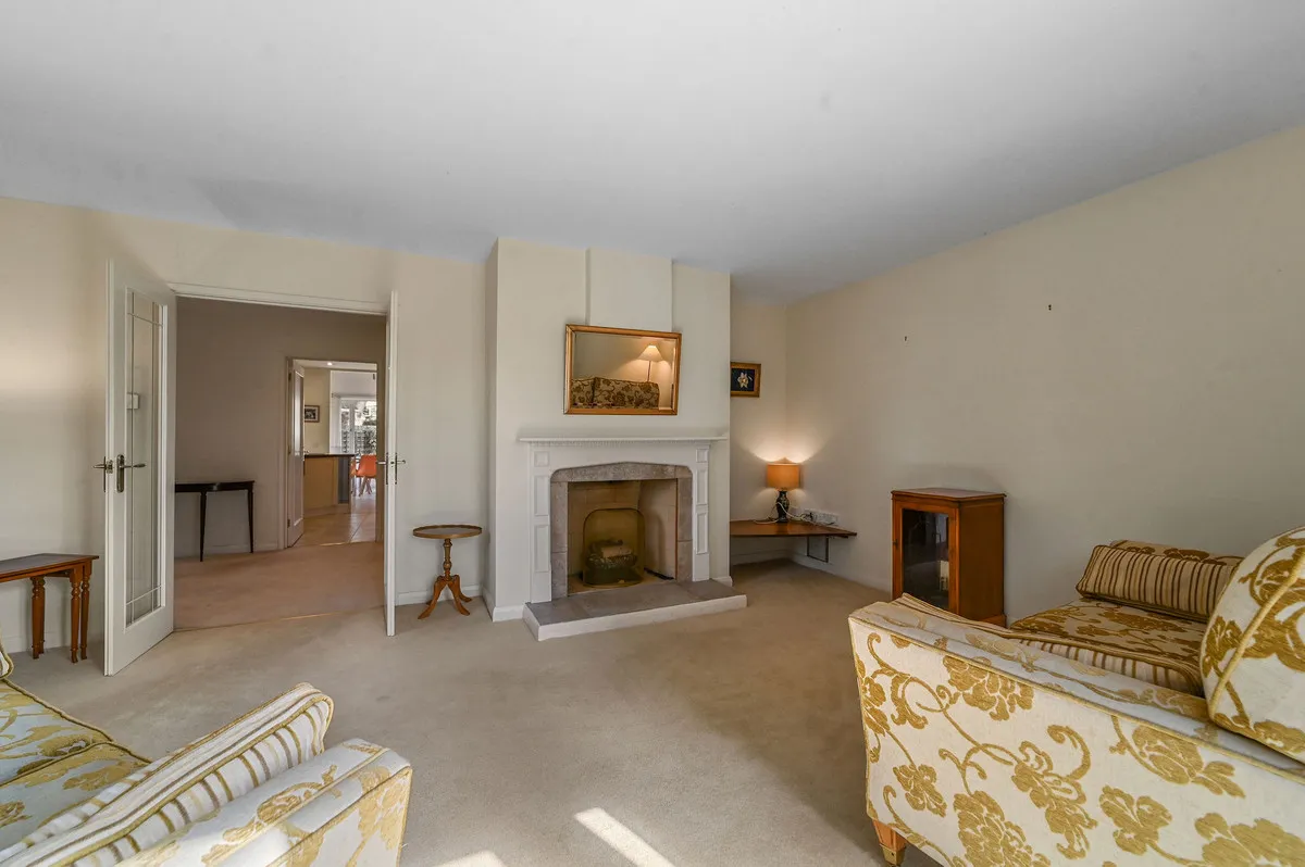 Oak Tree Close, Hollesley, IP12, photo 2