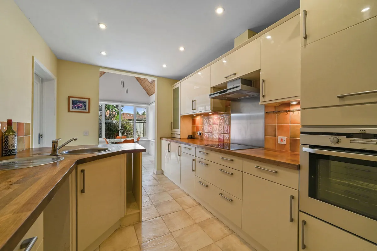 Oak Tree Close, Hollesley, IP12, photo 5