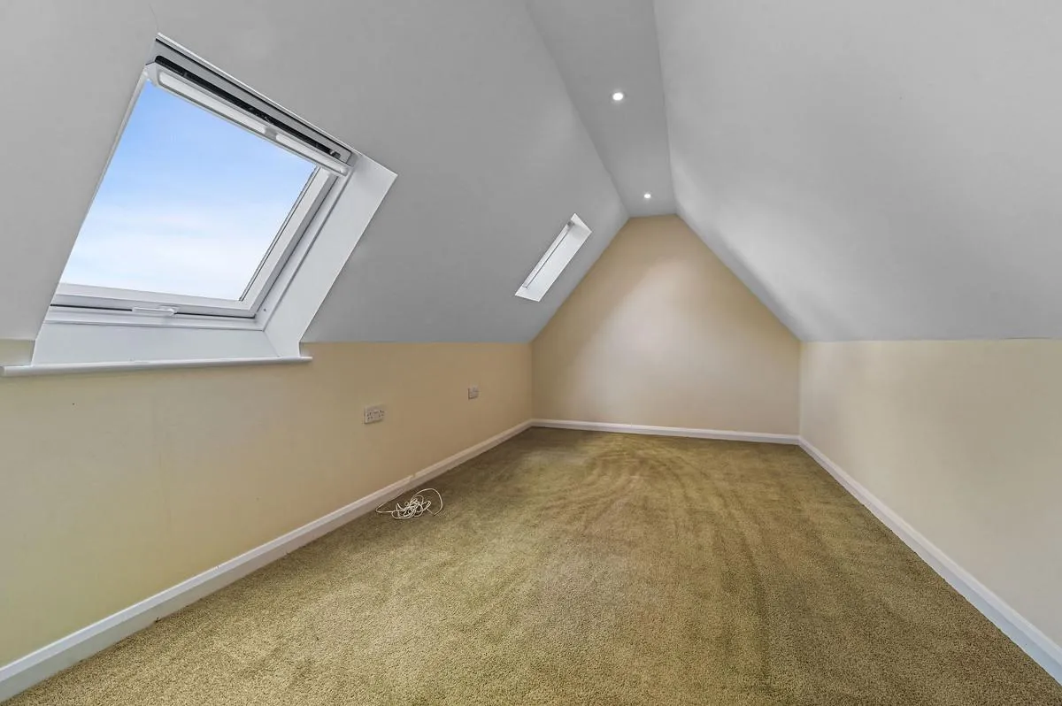 Oak Tree Close, Hollesley, IP12, photo 19