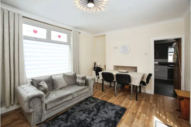 Gilmour Street, Tonypandy, photo 2