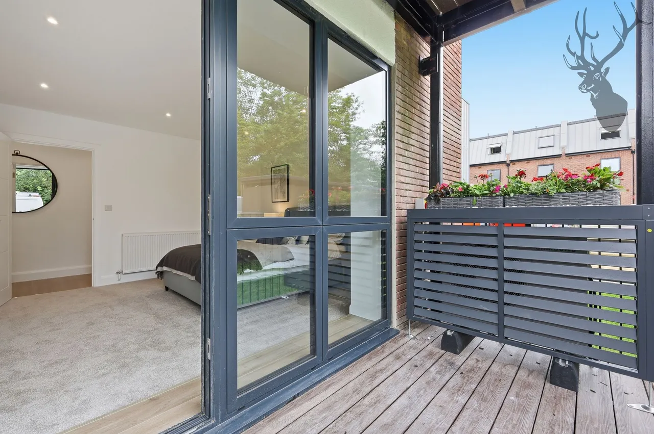 Woodford Green, IG8, photo 8