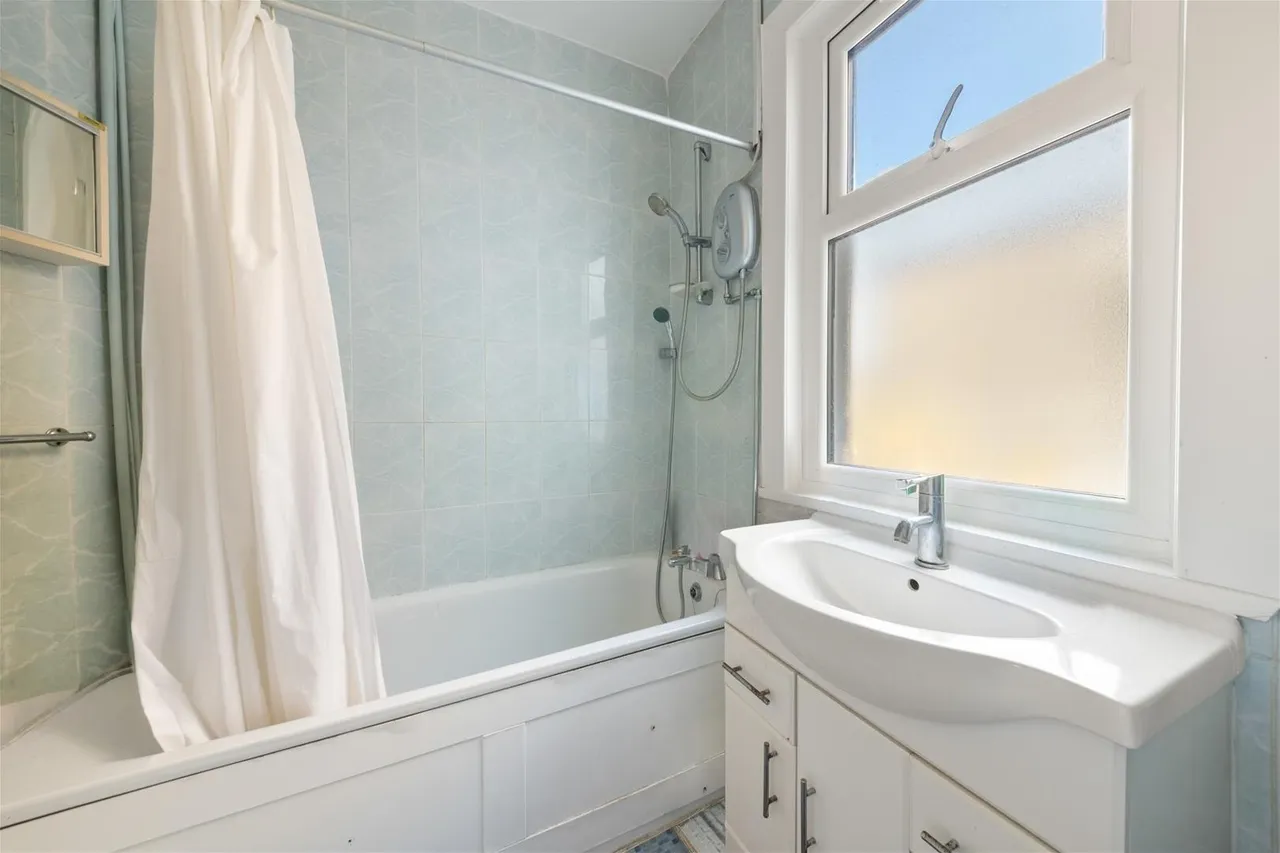 Northcote Avenue, Southall, photo 15