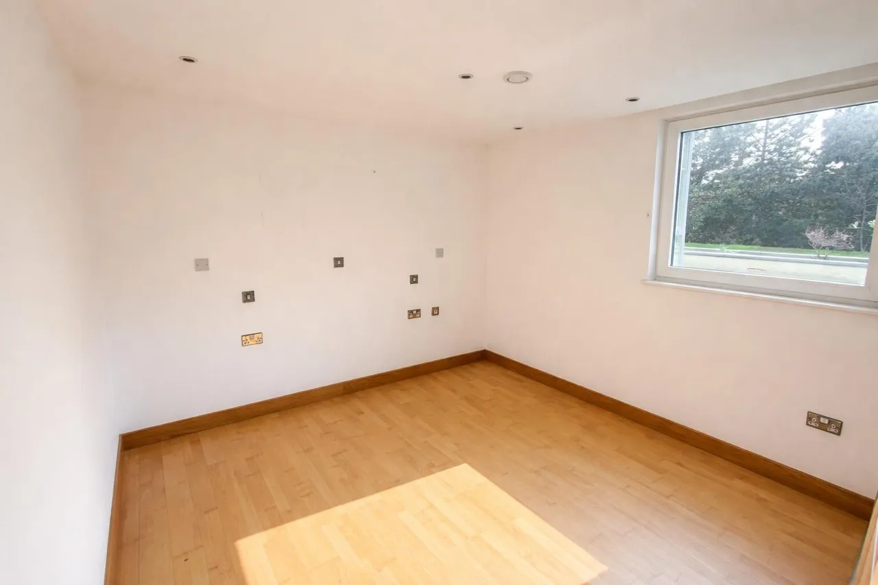 Pier Road, Gillingham, photo 14
