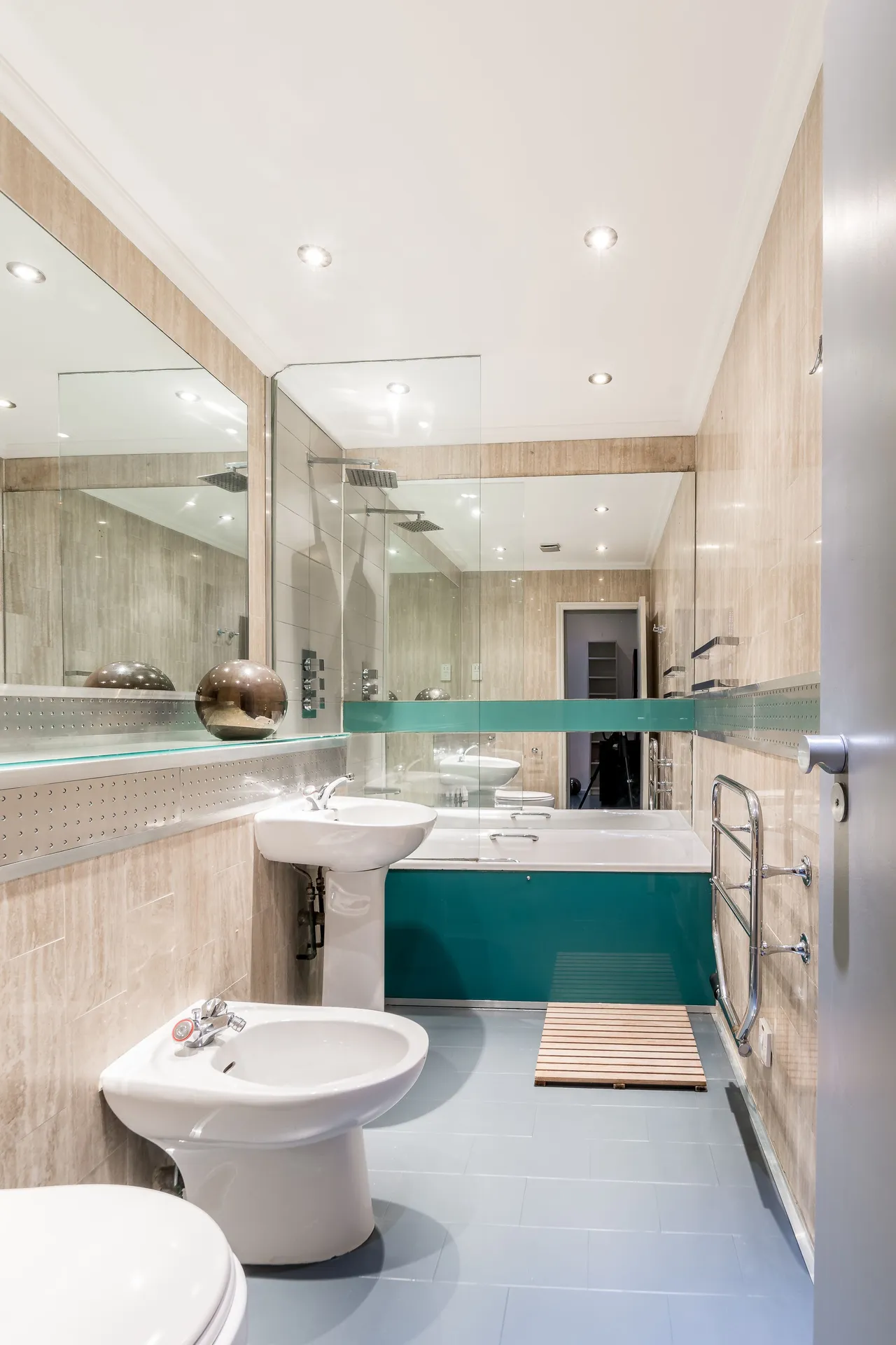 Flat 2, 5-6 Bramham Gardens, London, photo 8