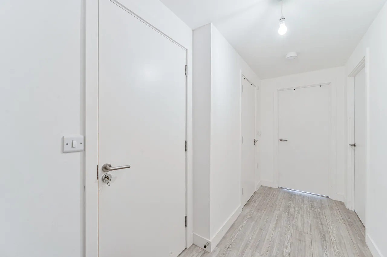 London, SE28, photo 14
