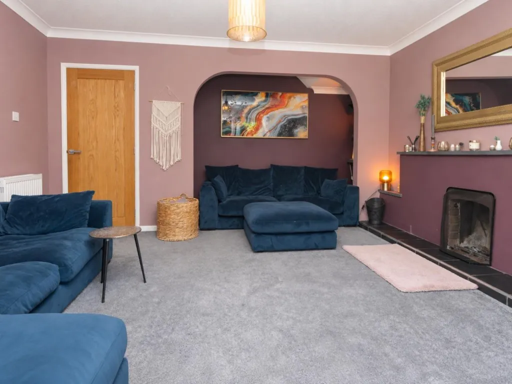Holcot Road, Brixworth, photo 7
